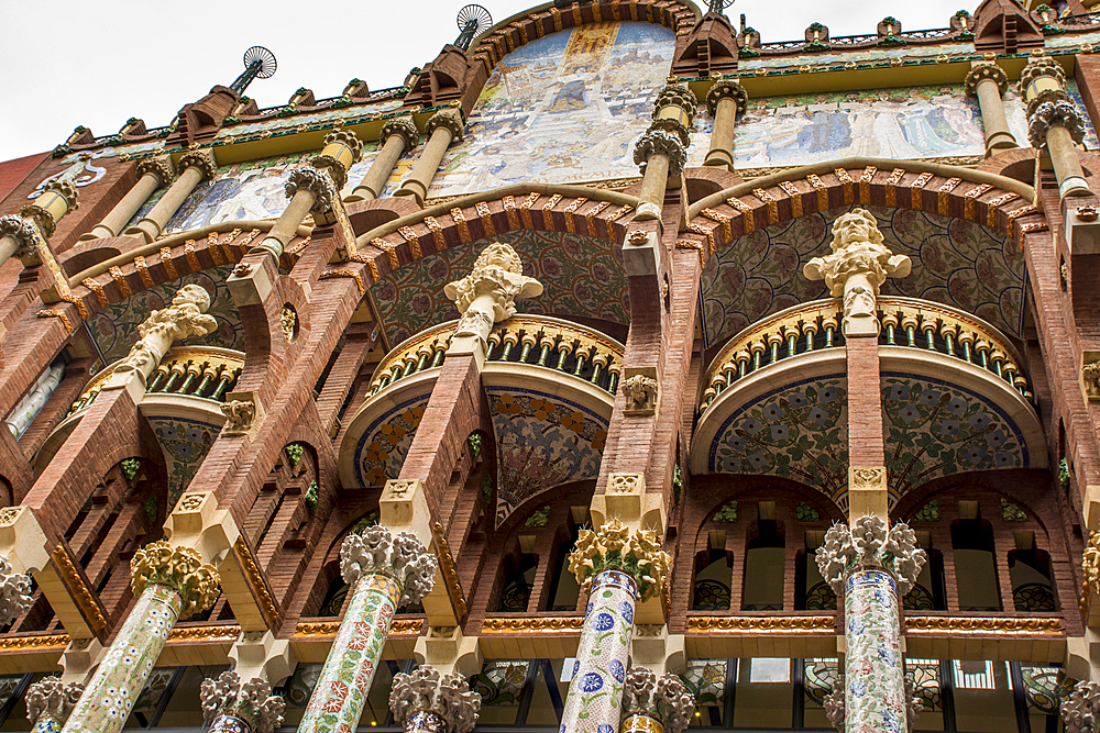 The facade of the Palau de la Musica Catalana (Palace of Catalan Music) concert hall, old city, Barcelona, Catalonia, Spain, Europe