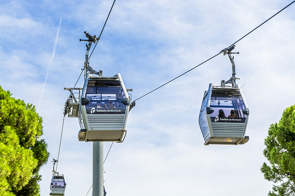 The Montjuic cable car aerial tram overlooking Barcelona, Catalonia, Spain, Europe