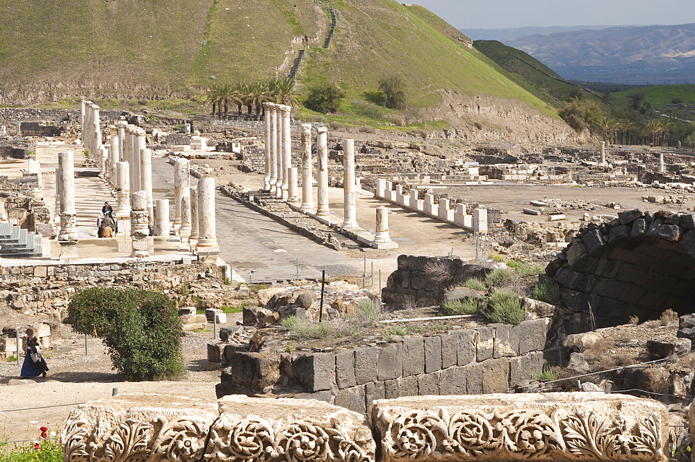 Ruins of Decapolis city of Scythopolis, Bet She'an National Park, Israel, Middle East