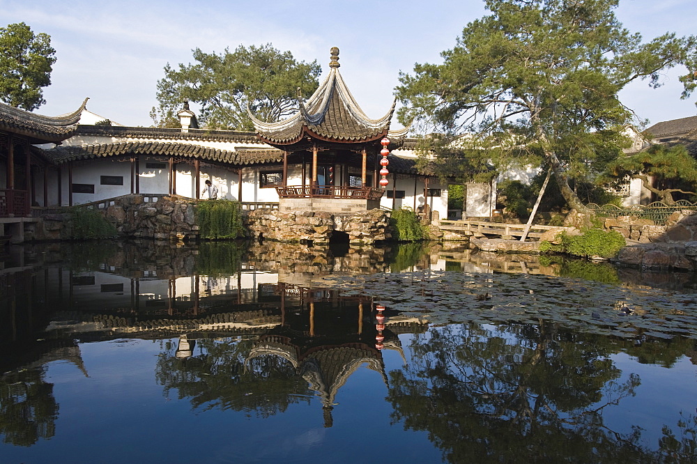 The Master-of-Nets Garden (Wangshi Yuan), UNESCO World Heritage Site, Suzhou, Jiangsu, China