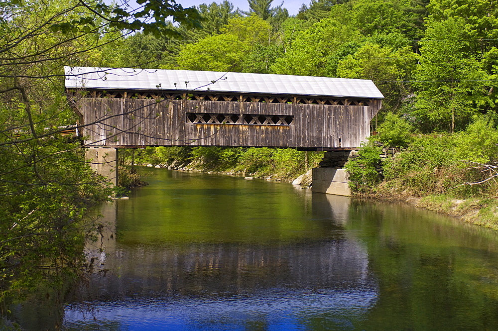 Covered bridge, Worral, Vermont, New England, United States of America, North America