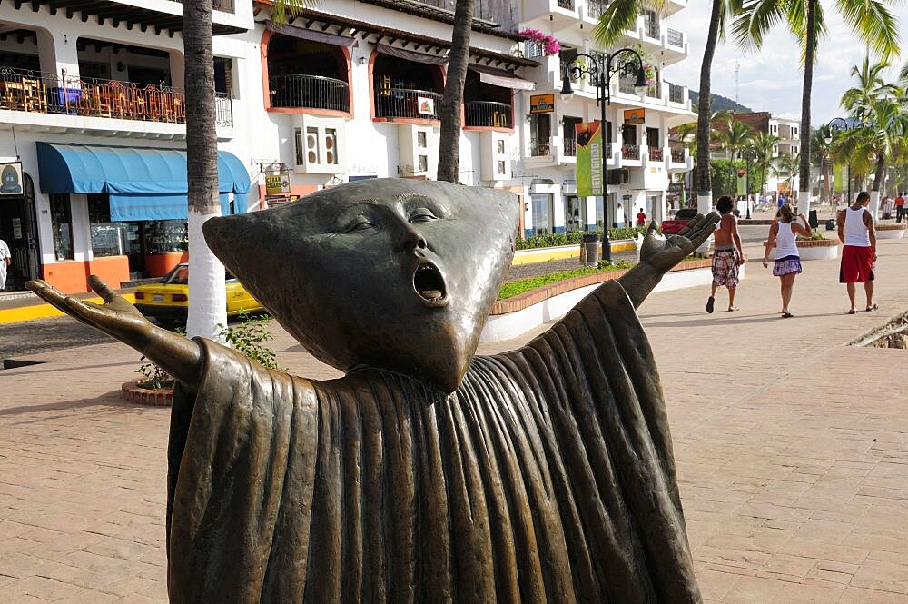 Mexico, Jalisco, Puerto Vallarta, Detail of sculpture In Search of Reason by Sergio Bustamente on the Malecon.