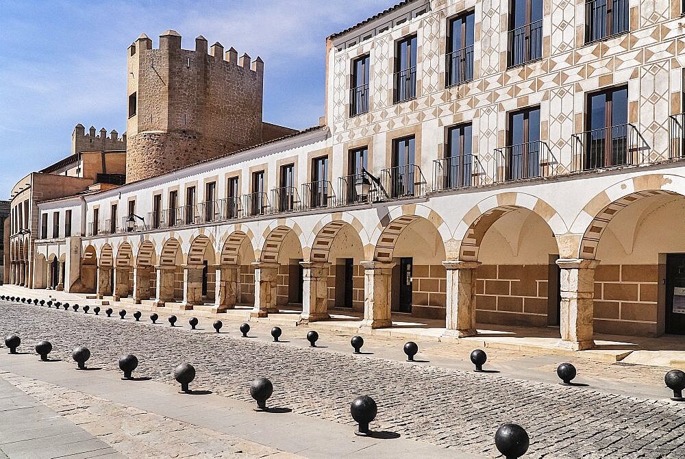 Spain, Extremadura, Badajoz, Plaza Alta and Alcazaba Walls.