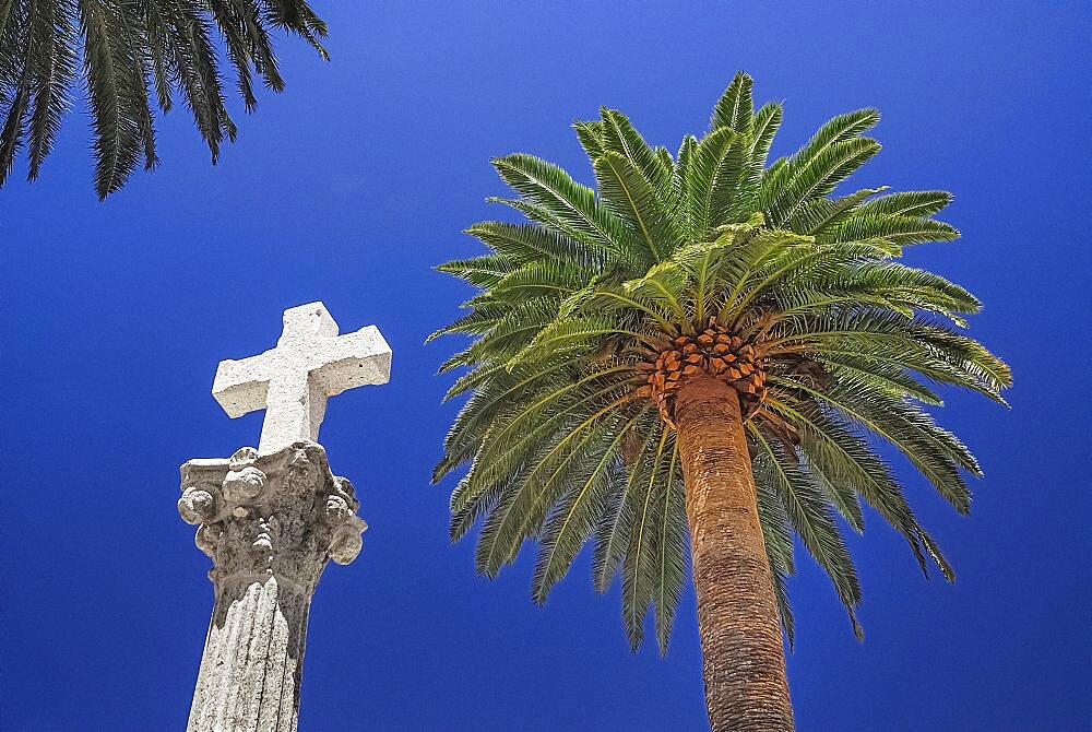 Spain, Extremadura, Caceres, Stone cross detail.