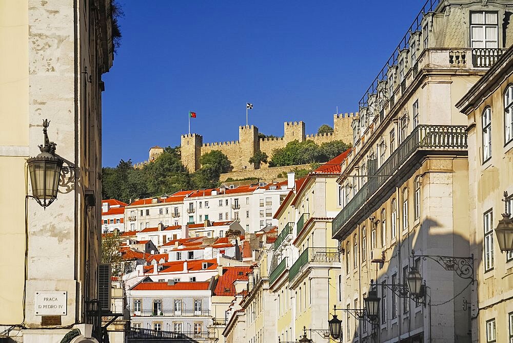 Portugal, Estremadura, Lisbon, Praco do Fiqueira with Castle de Sao Jorge in the background.