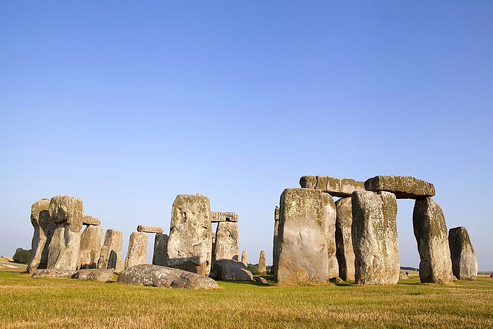 England, Wiltshire, Stonehenge, Prehistoric ring of standing stones.