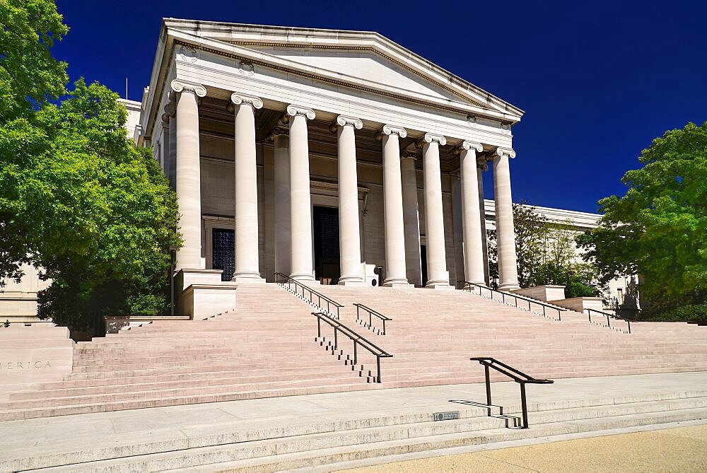 USA, Washington DC, The Mall, National Gallery of Art.