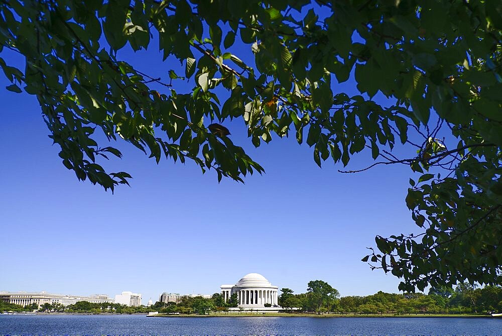 USA, Washington DC, National Mall, Thomas Jefferson Memorial viewed across the Tidal Basin.