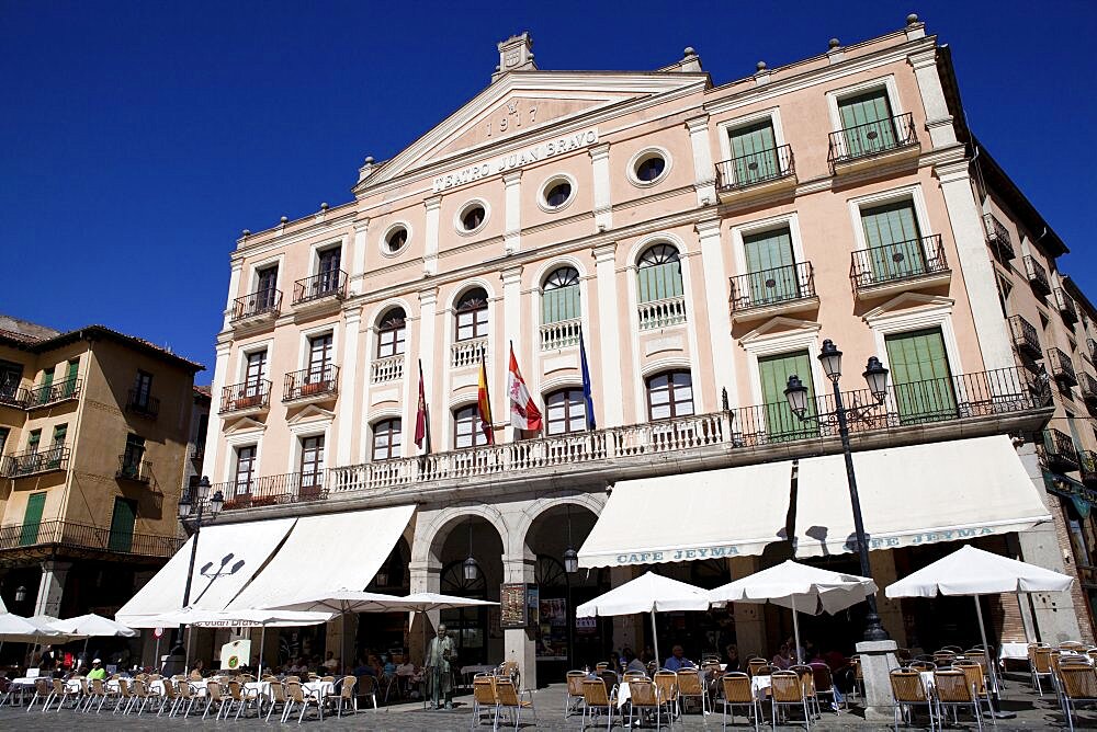 Spain, Castille-Leon, Segovia, Theatre of Juan Bravo in the Plaza Mayor.