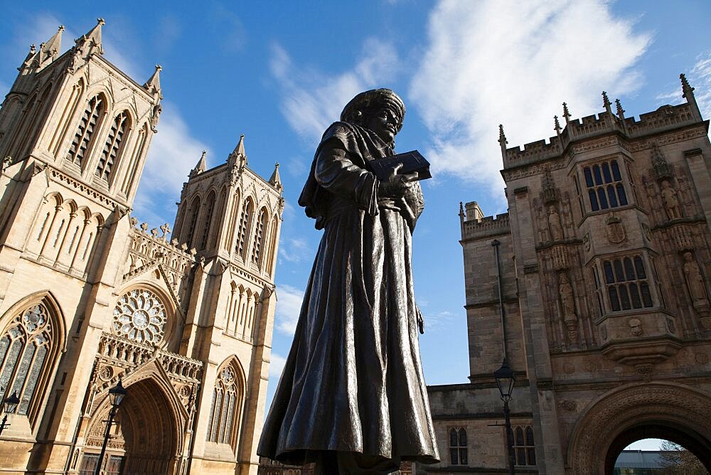 England, Bristol, Statue of Raja Ram Mohan Roy in front of the Cathedral.