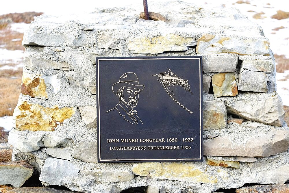 Norway, Svalbard, Longyearbyen, Plaque commemorating John Munro Longyear, American founder of Longyearbyen.