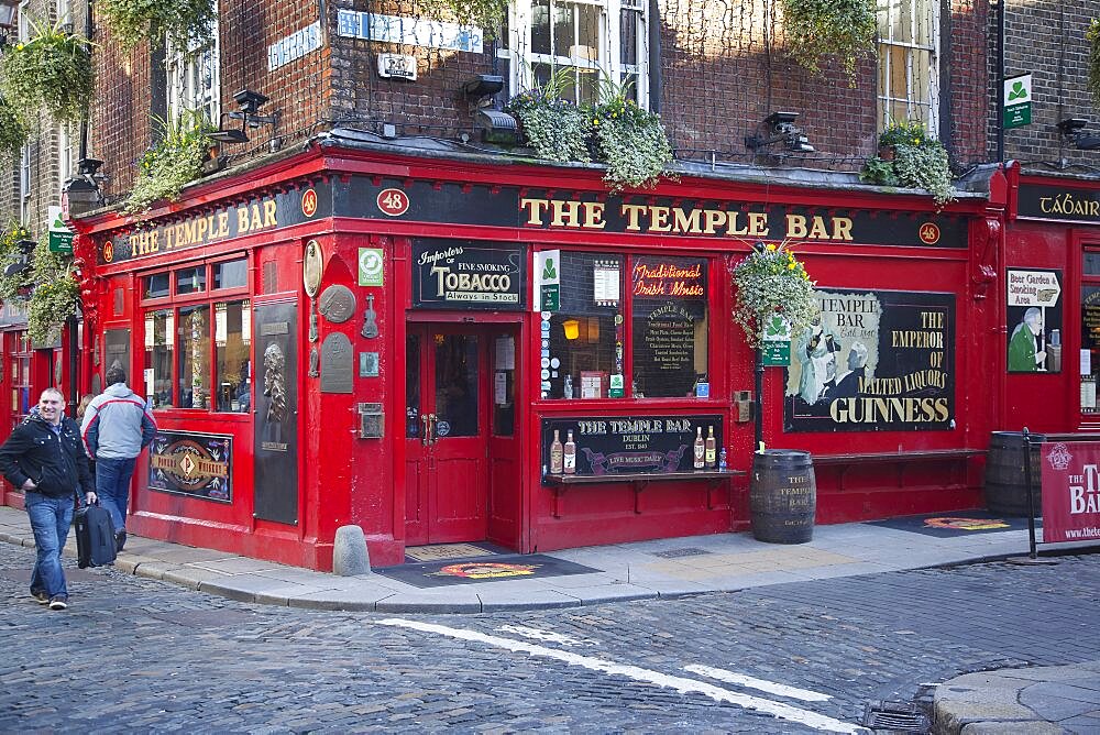 Ireland, Dublin, Temple Bar, Exterior of the Temple Bar on the corner of Essex Street and Temple Lane East.