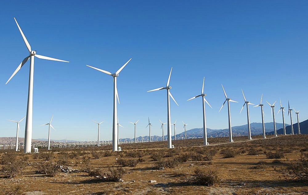 USA, California, San Gorgonio Pass Wind Farm in the San Bernadino Mountains close to Palm Springs.