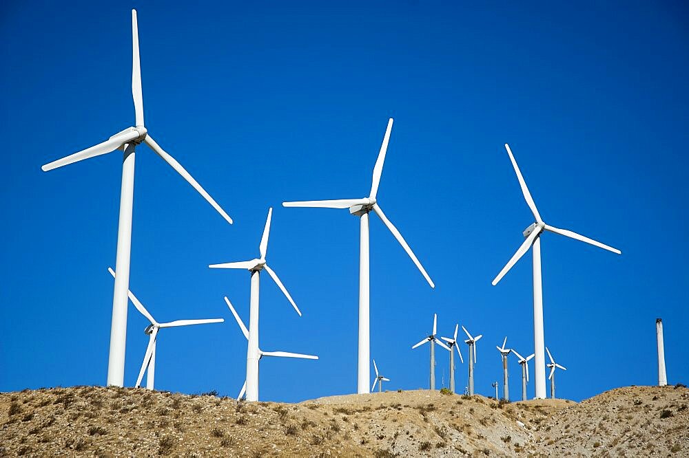 USA, California, San Gorgonio Pass Wind Farm in the San Bernadino Mountains close to Palm Springs.