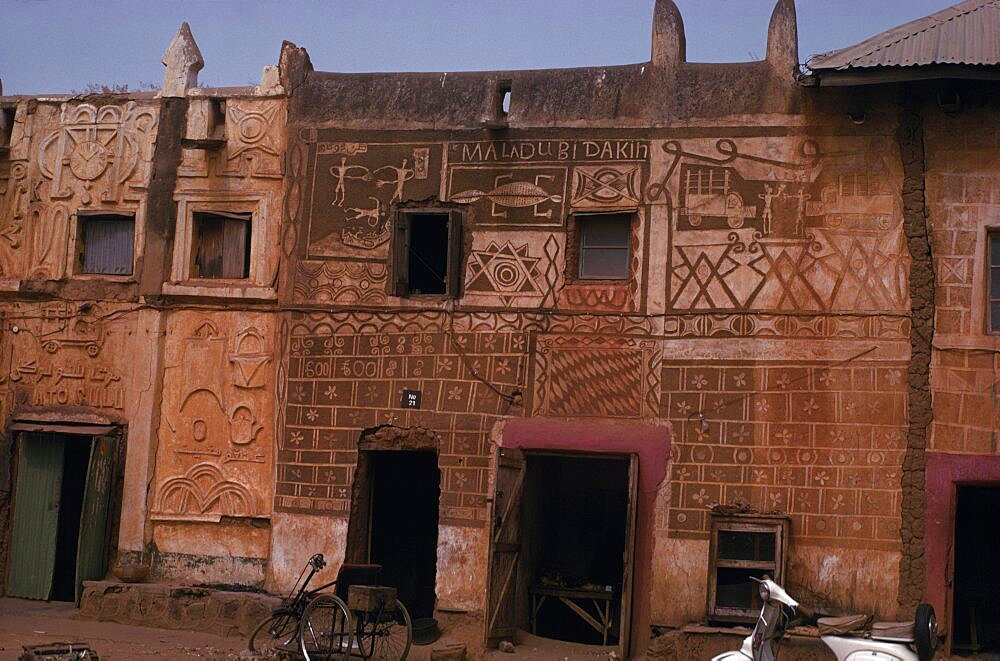 NIGERIA  Zaria Decorated and painted exterior facade of Hausa building. African Nigerian Western Africa