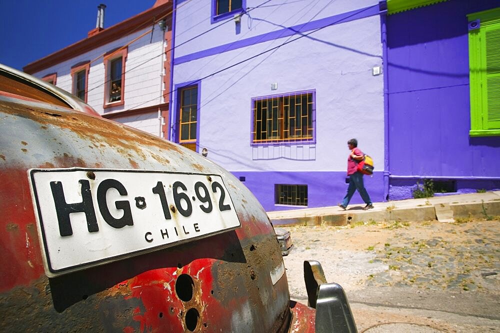 CHILE  Valparaiso Close-up of an old car. Travel Tourism Latin America Chile South America UNESCO World Heritage Site Valparaiso Ancient Abandoned American Automobile Automotive Cars Chilean Hispanic Latino Motorcar Automobiles Autom?vil Autos