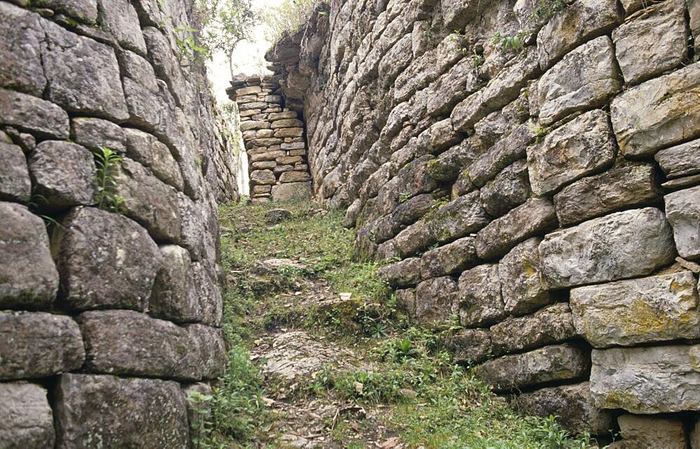 Kuelap Fortress ruins Chachapoyas culture also known as the Cloud Forest People, Site discovered 1843, Steep narrow pathway between stone walls, Chachapoyas, Amazonas, Peru