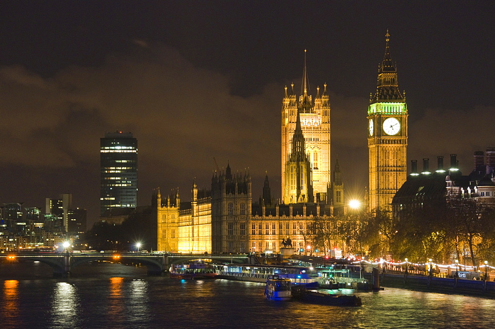 Big Ben and the Houses of Parliament by the River Thames at dusk, Westminster, London, England, United Kingdom, Europe