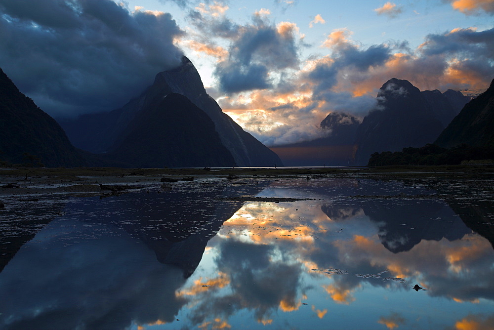 Sunset at Milford Sound in Fiordland National Park. Fiordland, South Island, New Zealand, Pacific