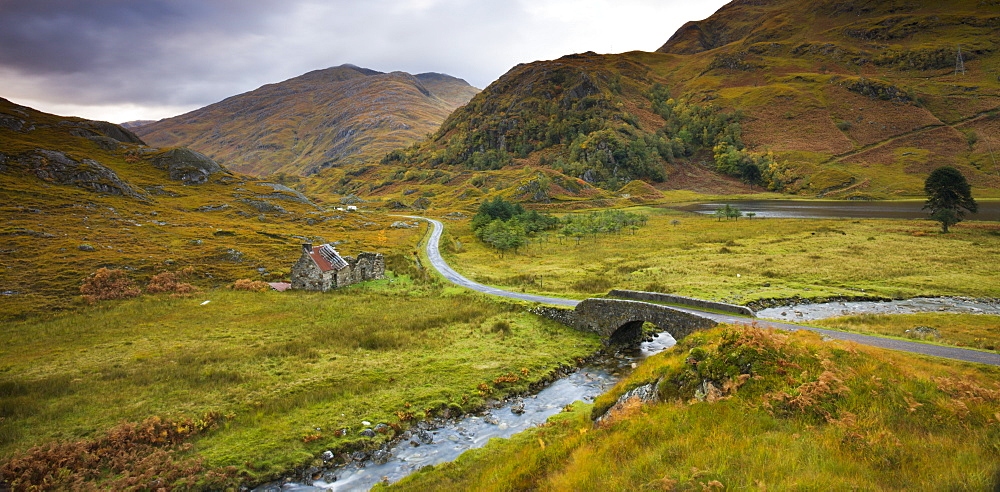 Abandoned cottage near Kinloch Hourn in the Scottish Highlands, Scotland, United Kingdom, Europe