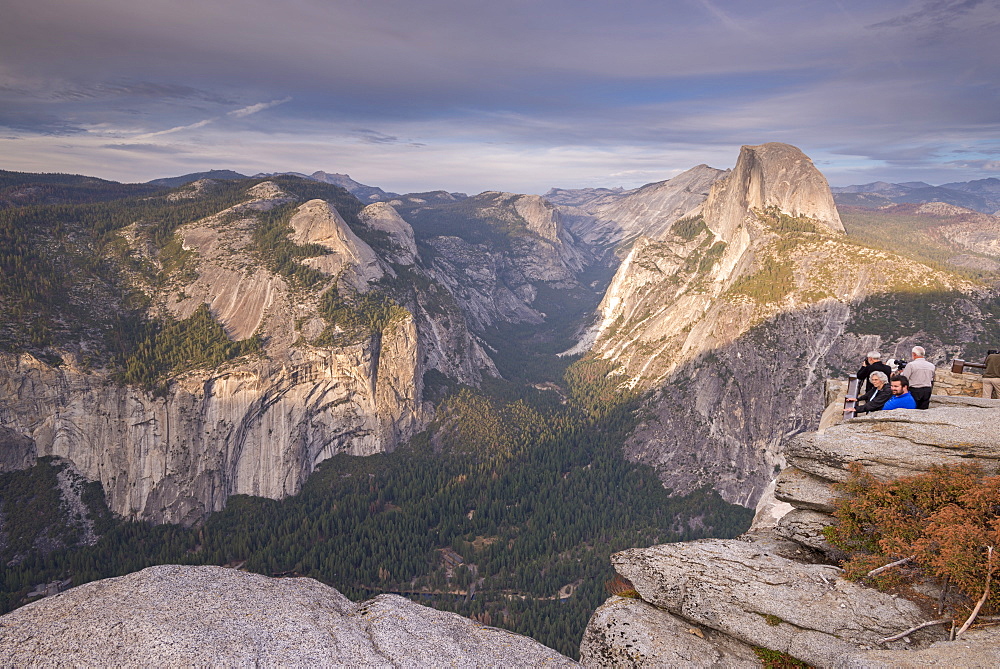 Tourists appreciating the view of Yosemite Valley from Glacier Point, UNESCO World Heritage Site, California, United States of America, North America