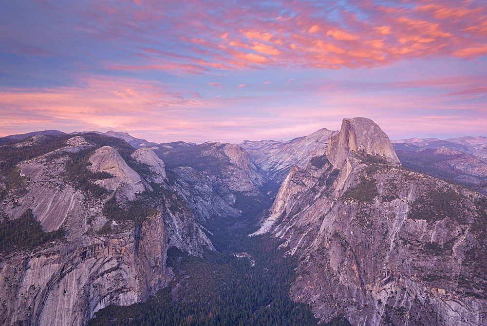 Half Dome and Yosemite Valley from Glacier Point, Yosemite National Park, UNESCO World Heritage Site, California, United States of America, North America