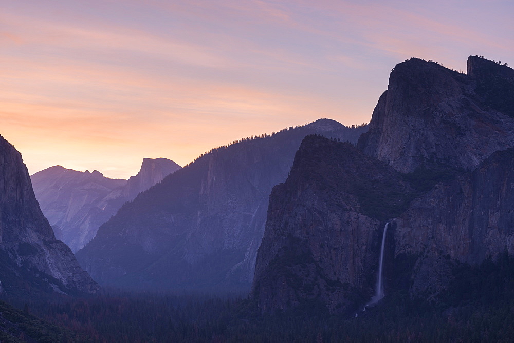 Bridalveil Falls and Half Dome at sunrise from Tunnel View, Yosemite Valley, UNESCO World Heritage Site, California, United States of America, North America