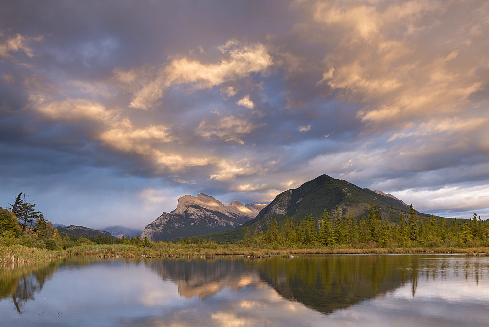 Colourful sunset clouds above Vermillion Lakes in the Canadian Rockies, Banff, Alberta, Canada, North America