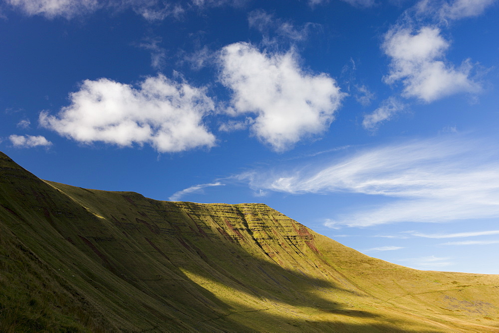 Steep sloping sides of Cribyn in the Brecon Beacons mountains, Brecon Beacons National Park, Powys, Wales, United Kingdom, Europe