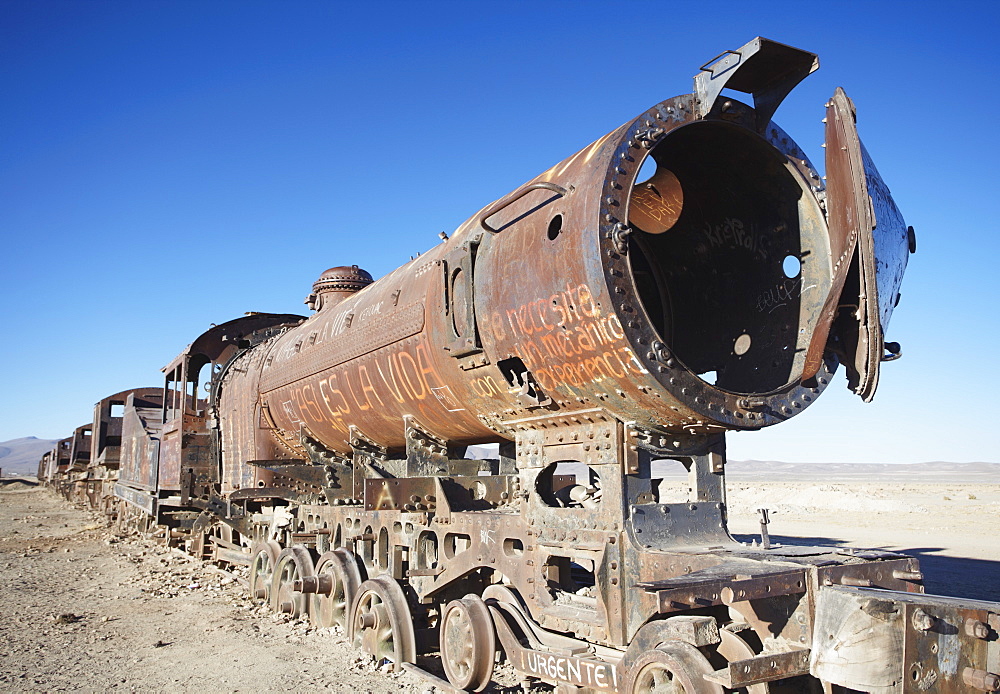 Cemeterio de Trenes (Train Cemetery), Uyuni, Potosi Department, Bolivia, South America