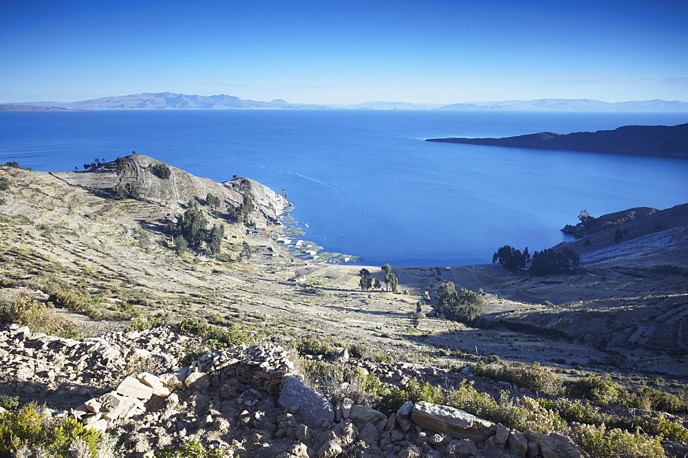 Isla del Sol (Island of the Sun), Lake Titicaca, Bolivia, South America