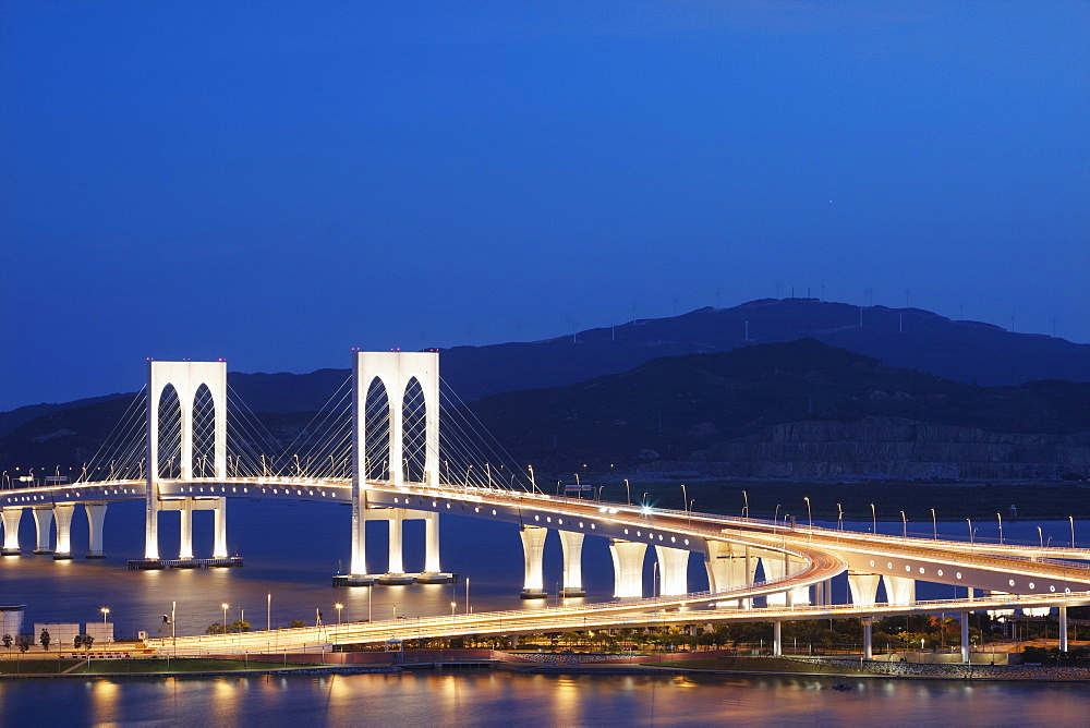 Sai Van bridge at dusk, Macau, China, Asia