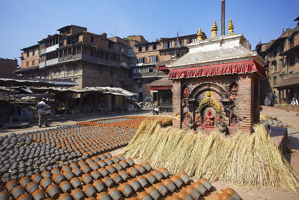 Potters' Square, Bhaktapur, UNESCO World Heritage Site, Kathmandu Valley, Nepal, Asia