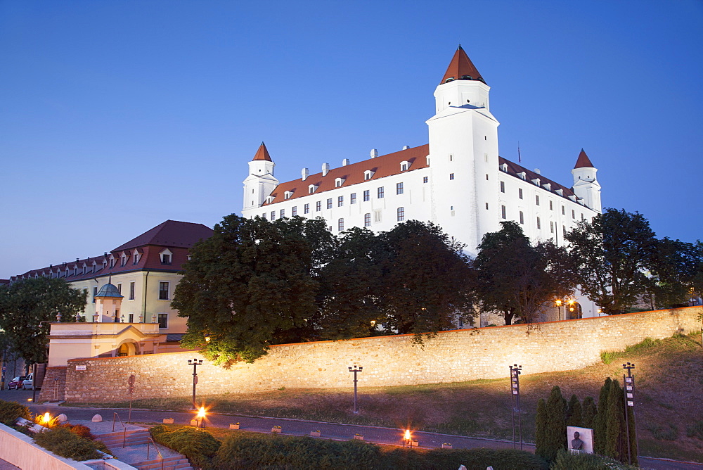 Bratislava Castle at dusk, Bratislava, Slovakia, Europe 