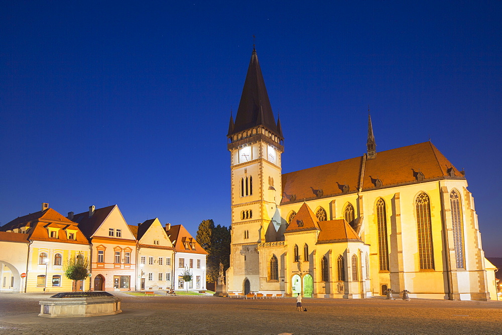 Basilica of St. Egidius in Radnicne Square at dusk, Bardejov, UNESCO World Heritage Site, Presov Region, Slovakia, Europe 