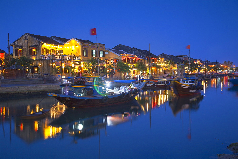 Hoi An at dusk, Hoi An, UNESCO World Heritage Site, Quang Nam, Vietnam, Indochina, Southeast Asia, Asia