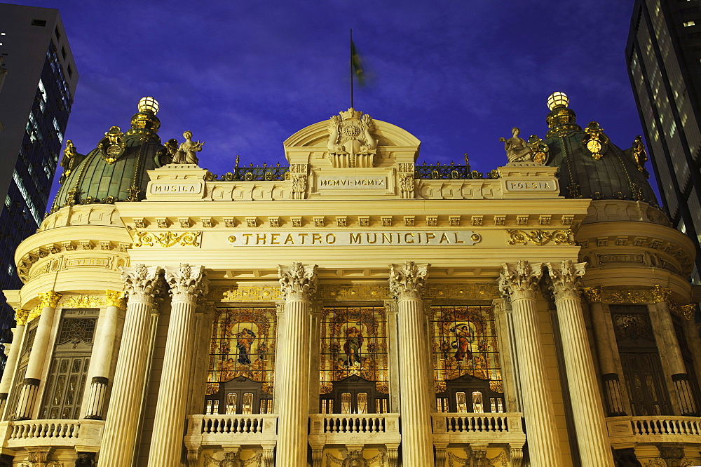 Municipal Theatre (Theatro Municipal), dusk, Cinelandia, Centro, Rio de Janeiro, Brazil, South America