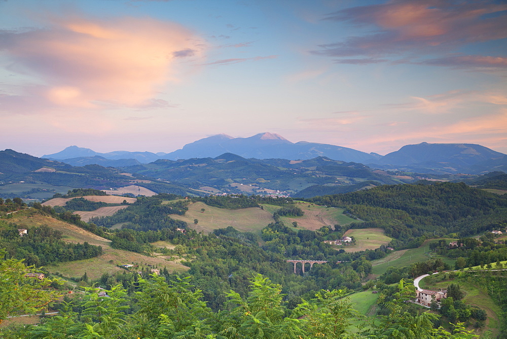 Countryside around Urbino, Le Marche, Italy, Europe