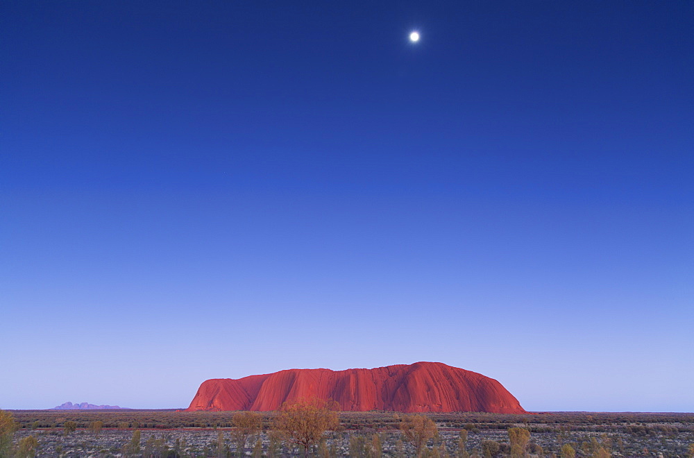 Uluru, UNESCO World Heritage Site, Uluru-Kata Tjuta National Park, Northern Territory, Australia, Pacific