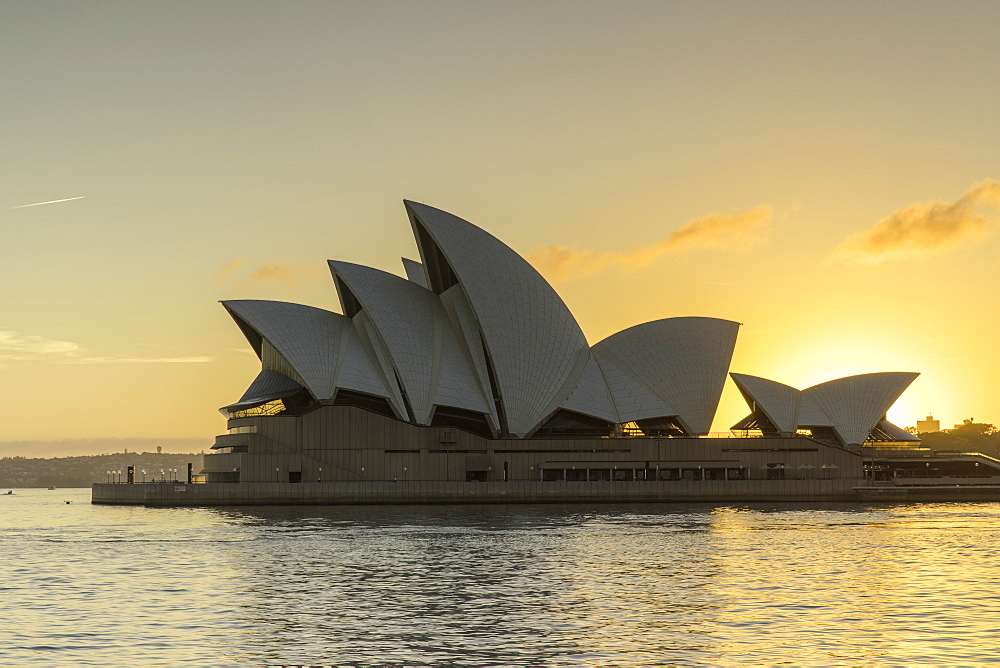 Sydney Opera House at sunrise, UNESCO World Heritage Site, Sydney, New South Wales, Australia, Pacific