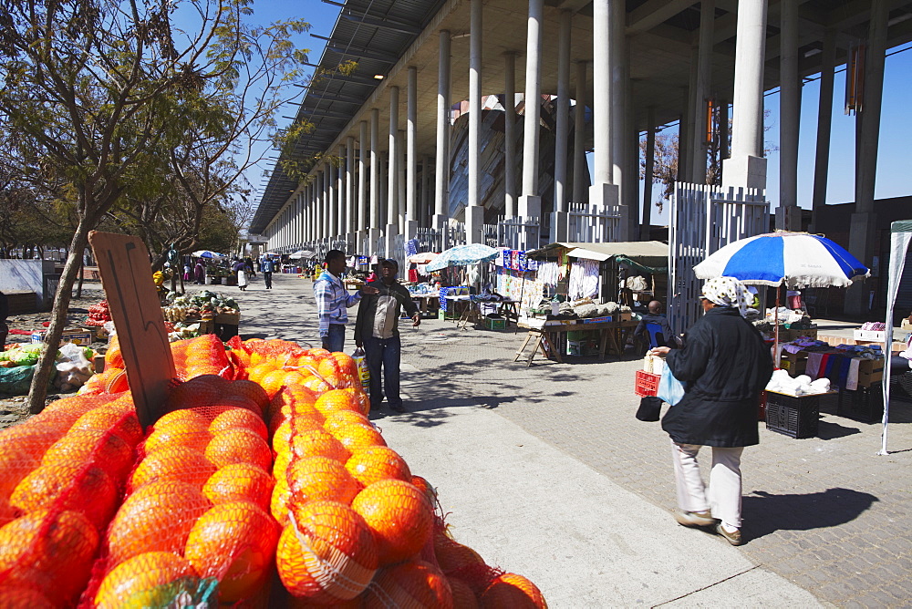 Market in Walter Sisulu Square, Soweto, Johannesburg, Gauteng, South Africa, Africa