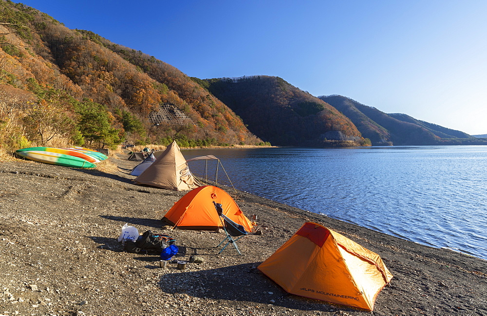 People camping next to Lake Motosu, Yamanashi Prefecture, Honshu, Japan, Asia