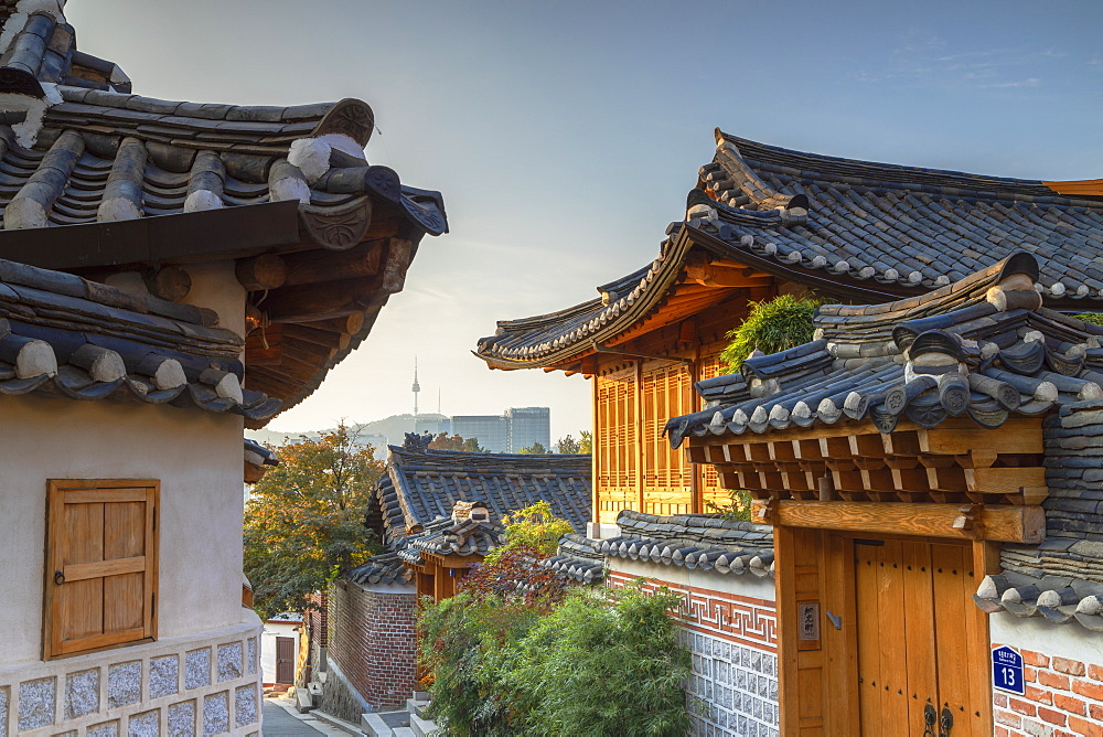 Traditional houses in Bukchon Hanok village at sunrise, Seoul, South Korea, Asia