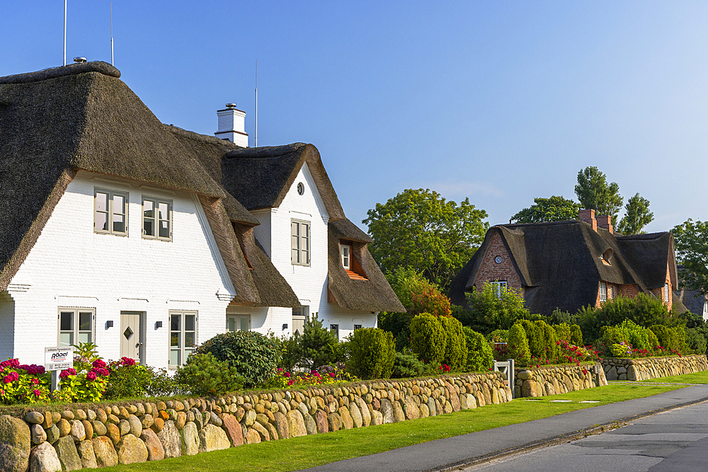 Traditional thatched houses, Keitum, Sylt, Schleswig Holstein, Germany