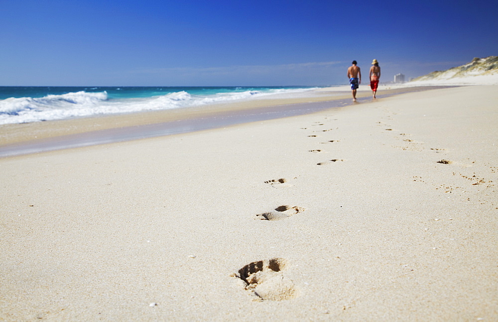 Couple walking on Floreat Beach, Perth, Western Australia, Australia, Pacific