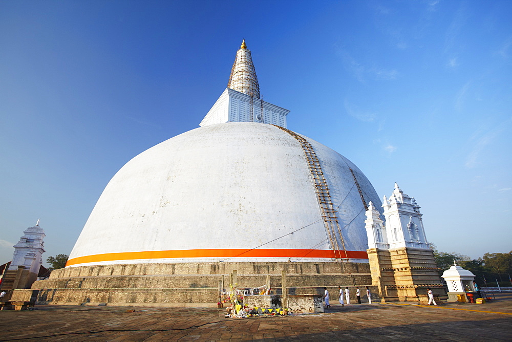 Ruvanvelisaya Dagoba, Anuradhapura, UNESCO World Heritage Site, North Central Province, Sri Lanka, Asia