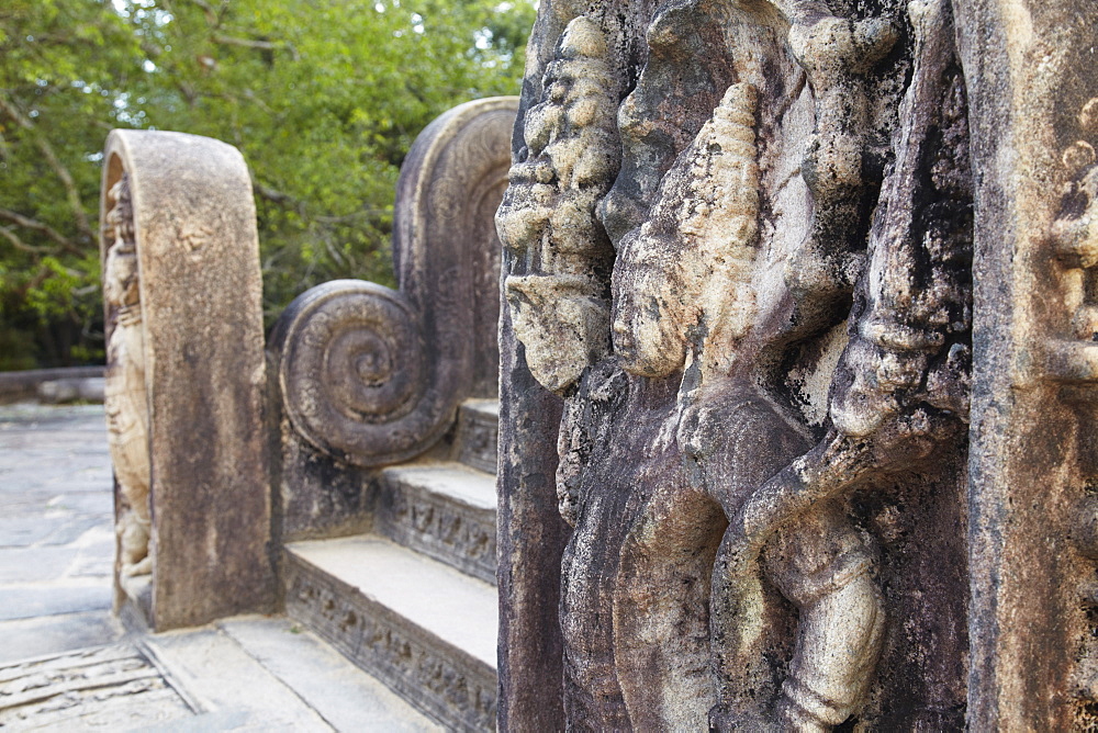 Guardstones at Vatadage, Quadrangle, Polonnaruwa, UNESCO World Heritage Site, North Central Province, Sri Lanka, Asia