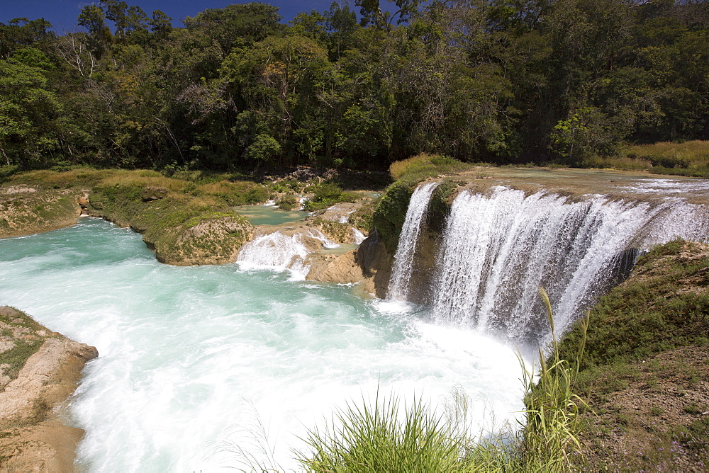 Rio Santo Domingo, Centro Ecoturistico Las Nubes, Chiapas, Mexico, North America