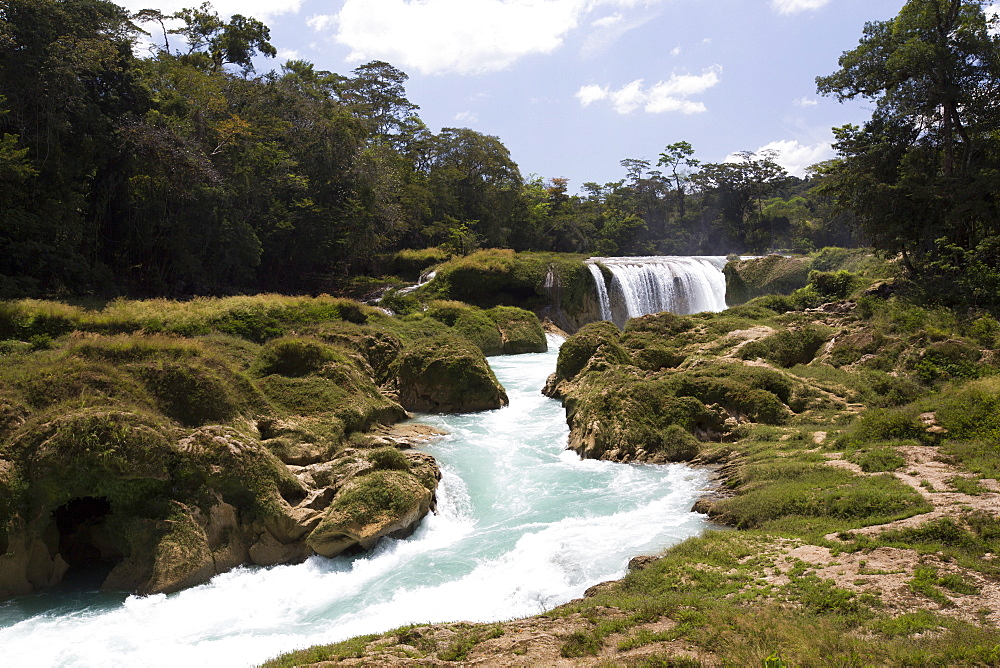 Rio Santo Domingo, Centro Ecoturistico Las Nubes, Chiapas, Mexico, North America 