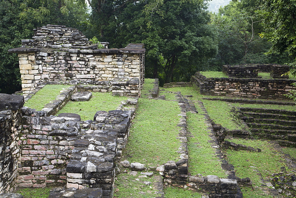 The Small Acropolis (West Acropolis), Mayan Archaeological Site, Yaxchilan, Chiapas, Mexico, North America